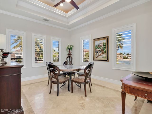 264 Bayview AVE, Naples, FL 34108