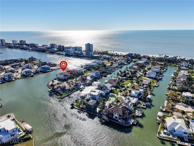 264 Bayview AVE, Naples, FL 34108