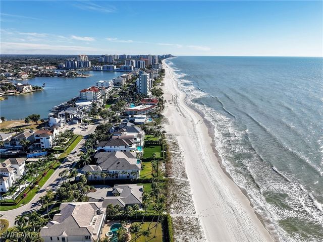 264 Bayview AVE, Naples, FL 34108