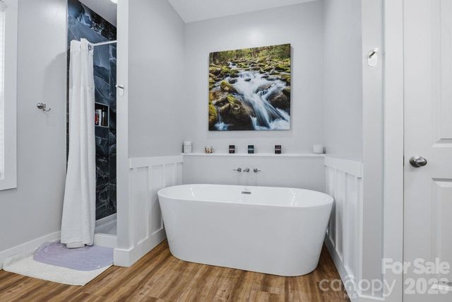 4950 Surfwood Drive, Sherrills Ford, NC 28673