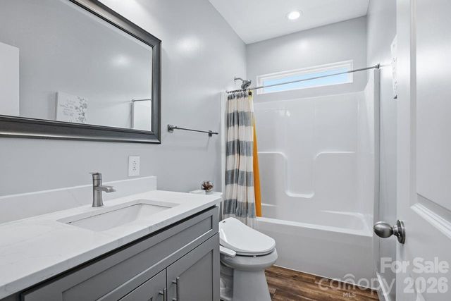 4950 Surfwood Drive, Sherrills Ford, NC 28673