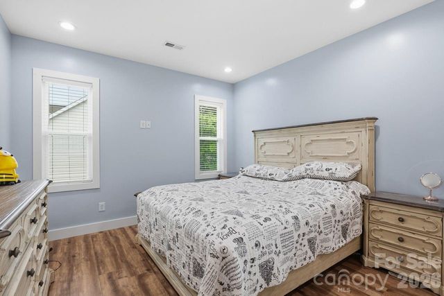 4950 Surfwood Drive, Sherrills Ford, NC 28673