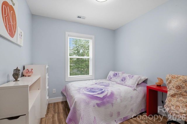 4950 Surfwood Drive, Sherrills Ford, NC 28673