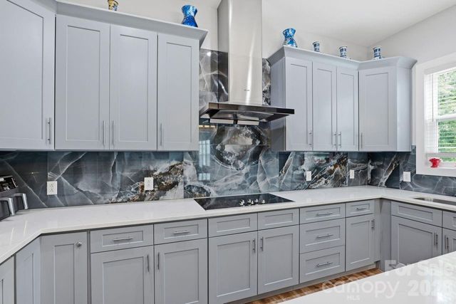 4950 Surfwood Drive, Sherrills Ford, NC 28673