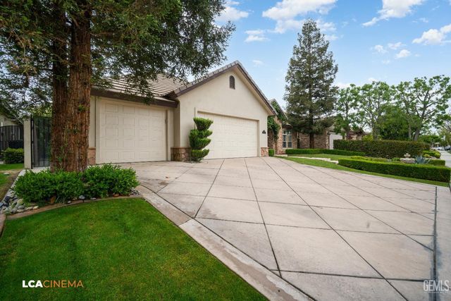 12517 Harrington Street, Bakersfield, CA 93311