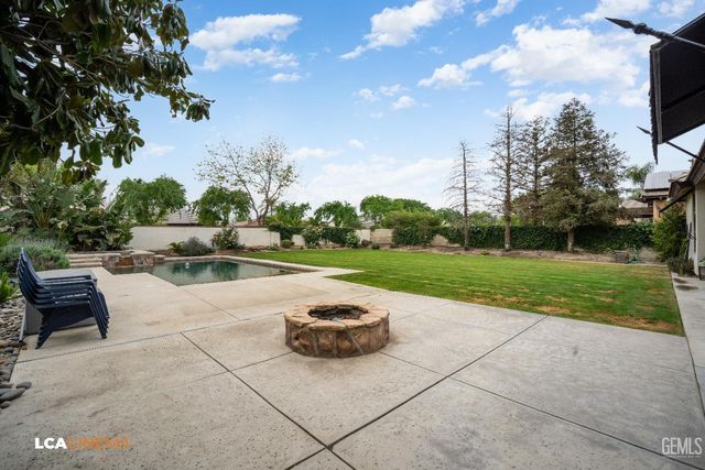 12517 Harrington Street, Bakersfield, CA 93311