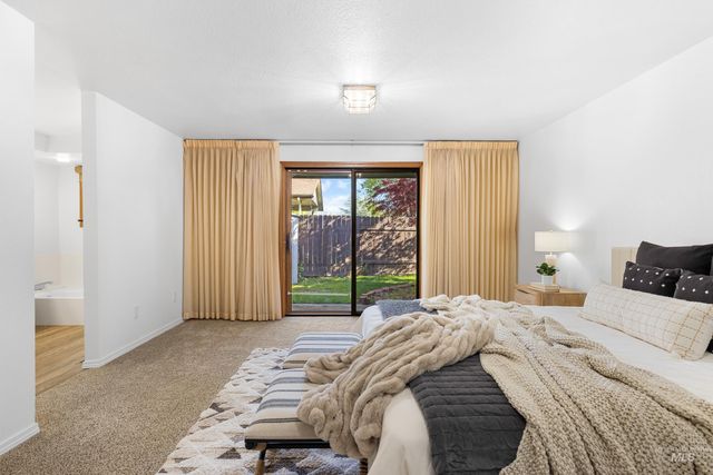 107 S Oakhurst Way, Boise, ID 83709