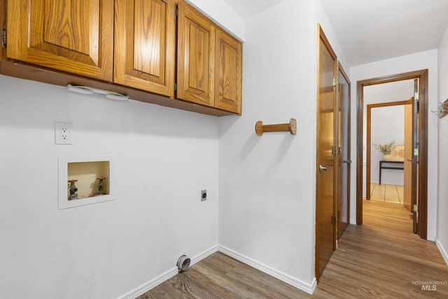 107 S Oakhurst Way, Boise, ID 83709