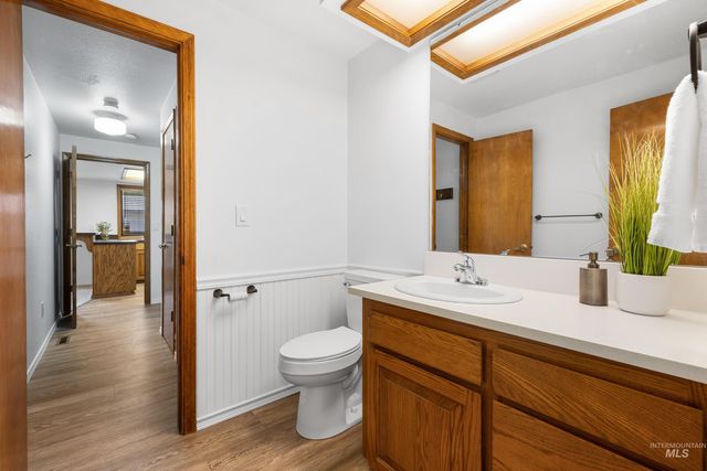 107 S Oakhurst Way, Boise, ID 83709