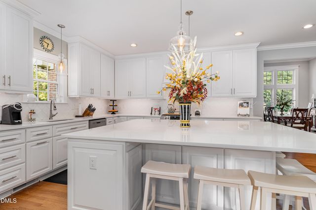 512 W Franklin Street, Zebulon, NC 27597