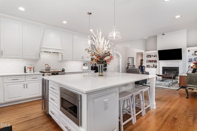 512 W Franklin Street, Zebulon, NC 27597