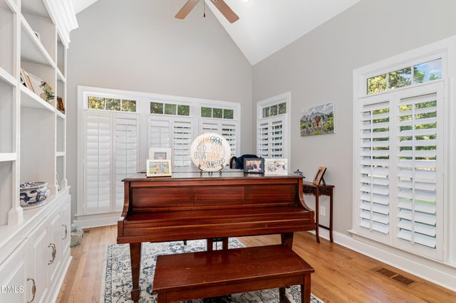 512 W Franklin Street, Zebulon, NC 27597