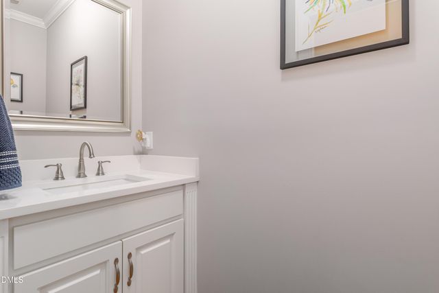 512 W Franklin Street, Zebulon, NC 27597