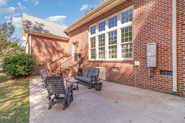 512 W Franklin Street, Zebulon, NC 27597