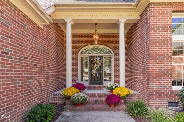 512 W Franklin Street, Zebulon, NC 27597