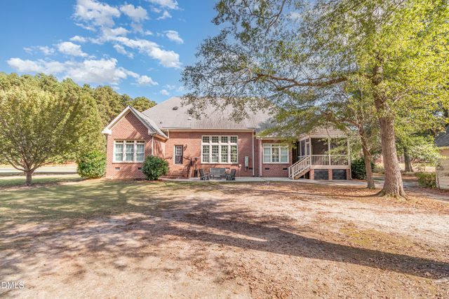 512 W Franklin Street, Zebulon, NC 27597