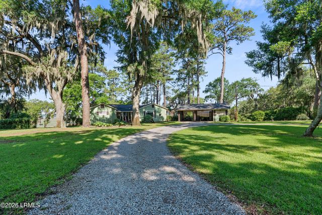 50 Meridian Road, Beaufort, SC 29907