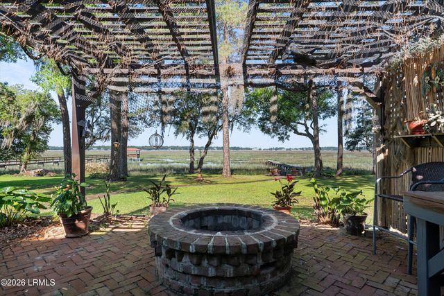 50 Meridian Road, Beaufort, SC 29907