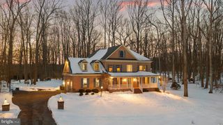 6 MIDDLE WOODS CT, Parkton, MD 21120