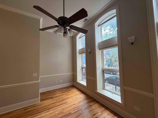 924 W Dakin Street 1, Chicago, IL 60613