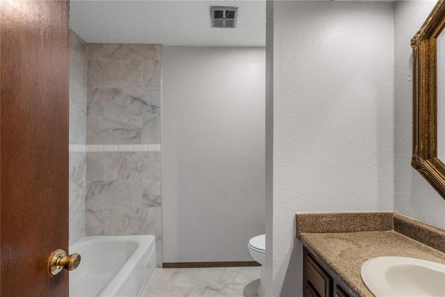 5004 Union Circle, Oklahoma City, OK 73135