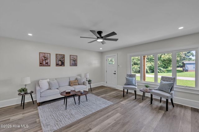 125 Robert Walker Road, Moyock, NC 27958