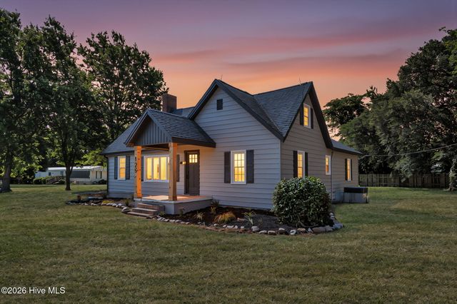 125 Robert Walker Road, Moyock, NC 27958
