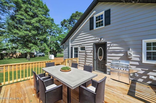 125 Robert Walker Road, Moyock, NC 27958
