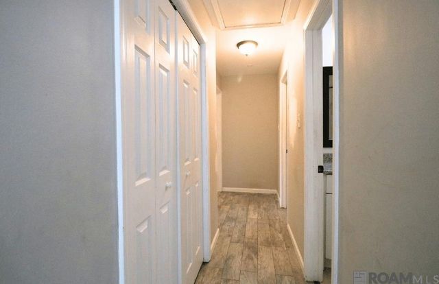 26148 Fallen Oaks Dr, Denham Springs, LA 70726