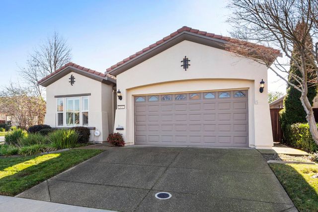 2152 Xavier Ln, Roseville, CA 95747