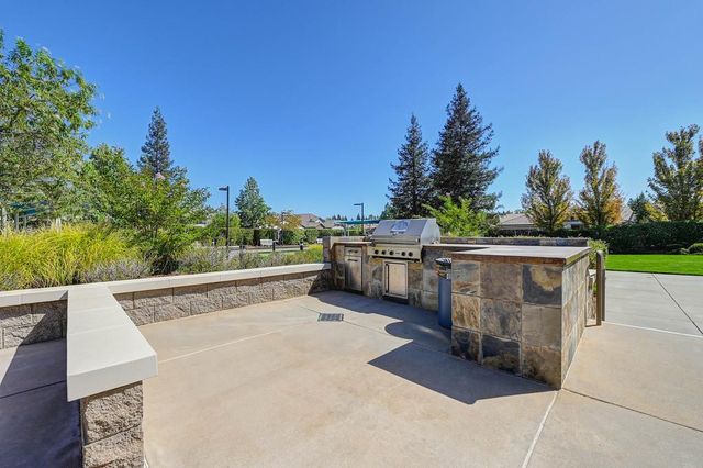 2152 Xavier Ln, Roseville, CA 95747