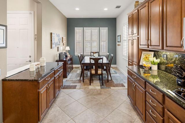 2152 Xavier Ln, Roseville, CA 95747