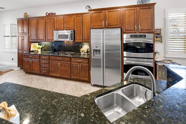 2152 Xavier Ln, Roseville, CA 95747