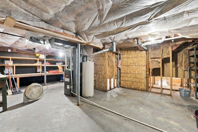 7117 Twana Drive, Urbandale, IA 50322