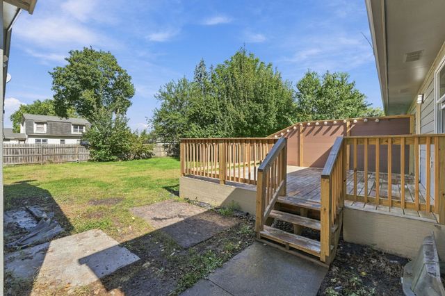 7117 Twana Drive, Urbandale, IA 50322
