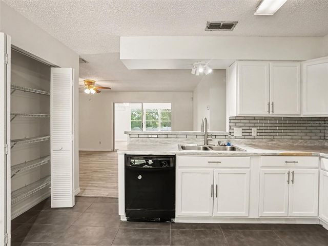 808 CHAMBERLAIN LOOP, Lake Wales, FL 33853