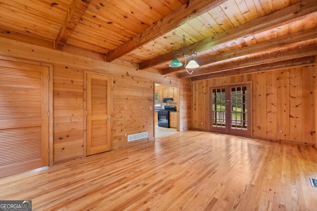 966 Wahoo Creek Road, Murrayville, GA 30564