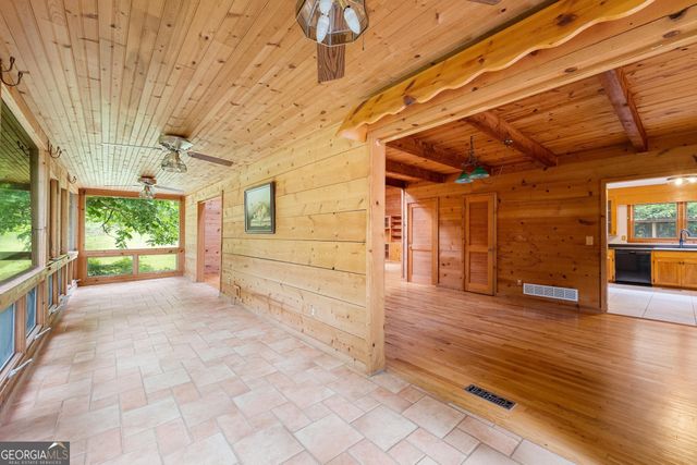 966 Wahoo Creek Road, Murrayville, GA 30564