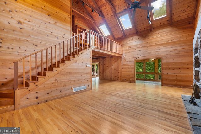 966 Wahoo Creek Road, Murrayville, GA 30564