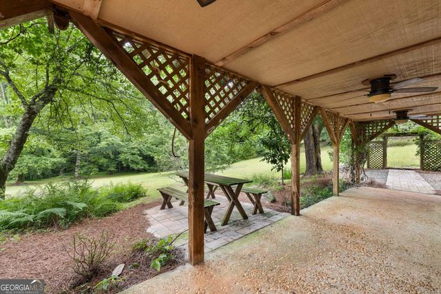 966 Wahoo Creek Road, Murrayville, GA 30564