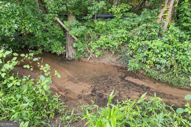 966 Wahoo Creek Road, Murrayville, GA 30564