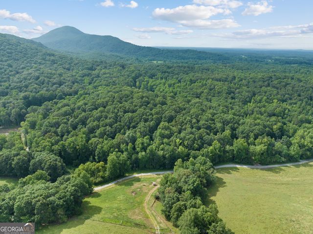 966 Wahoo Creek Road, Murrayville, GA 30564