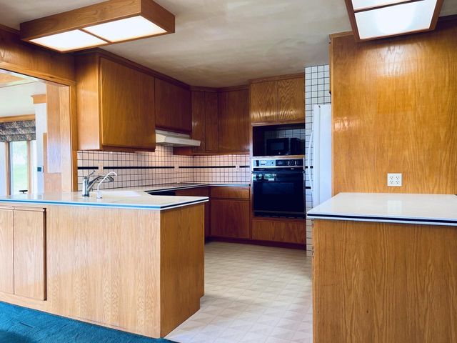 W2428 County Road O, Oconomowoc, WI 53066