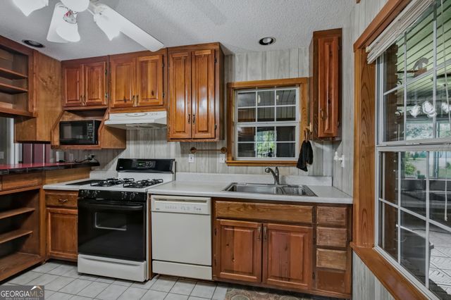 77 Sutton Court, Woodbine, GA 31569