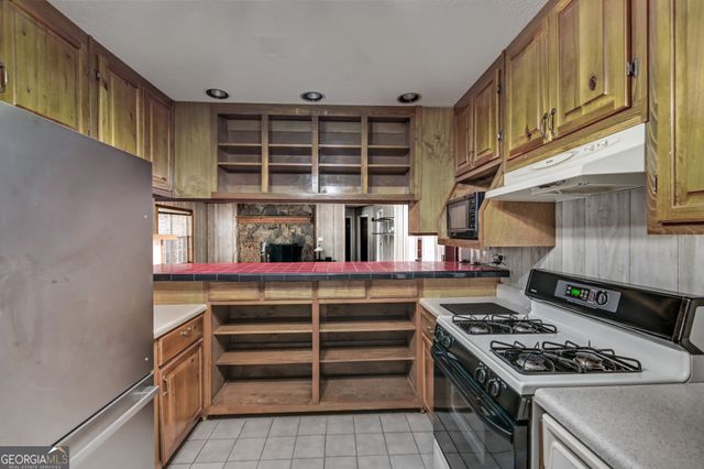 77 Sutton Court, Woodbine, GA 31569