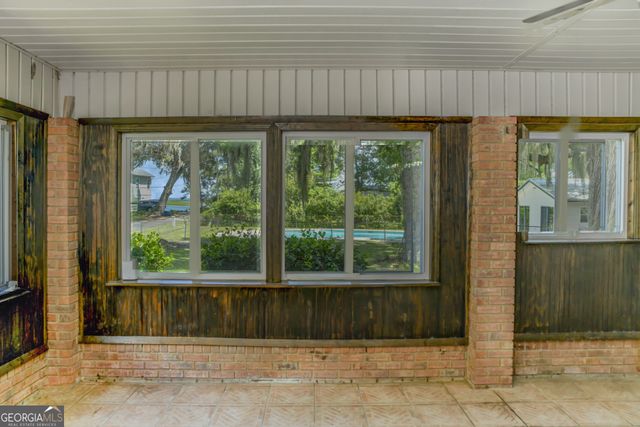 77 Sutton Court, Woodbine, GA 31569