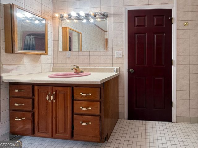 77 Sutton Court, Woodbine, GA 31569