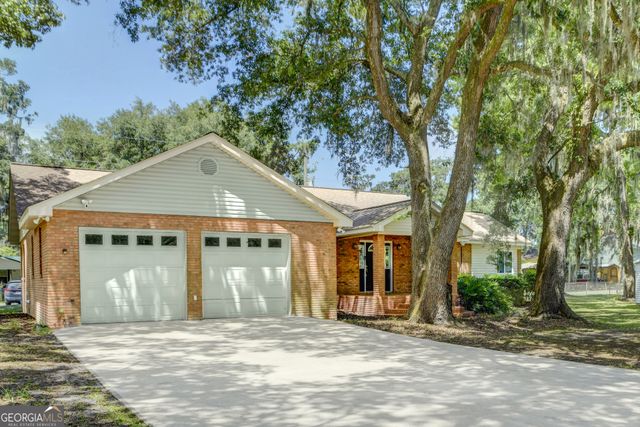 77 Sutton Court, Woodbine, GA 31569