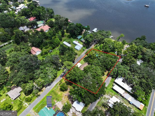 77 Sutton Court, Woodbine, GA 31569