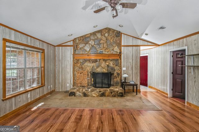 77 Sutton Court, Woodbine, GA 31569